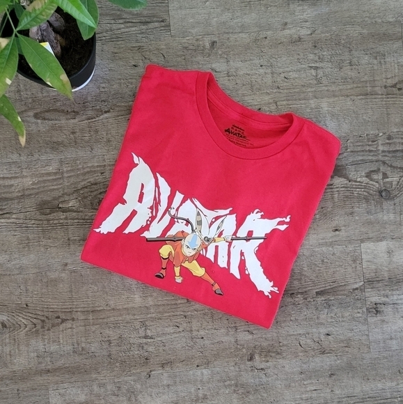 NWOT Avatar red men‎ T-shirt - Picture 1 of 5